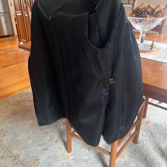 Black mink coat, size medium - Picture 3 of 7